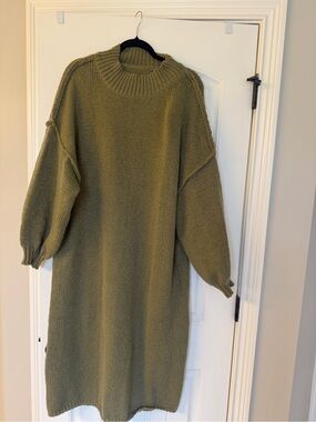 amazon green sweater dress amazon green sweater dress - size XS but can fit up